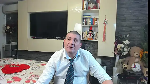 SpartacusDaddy48 Chat XXX live