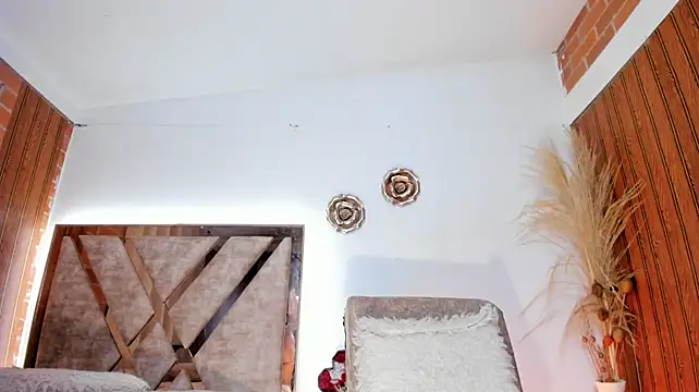 دردشة AGATHAA_WHITE الجنسية المباشرة