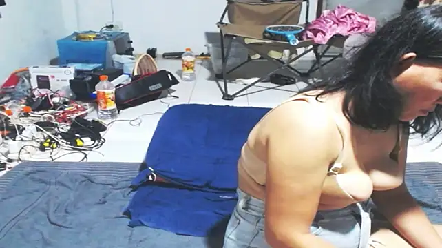 แชท XXX สดของ 1CuteAndSexy69