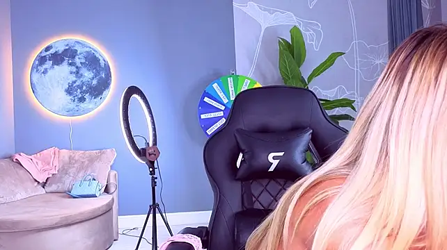 SpoilM3Mor3 – Live XXX-chat