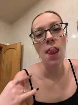 RussianGirls_ Chat XXX in diretta