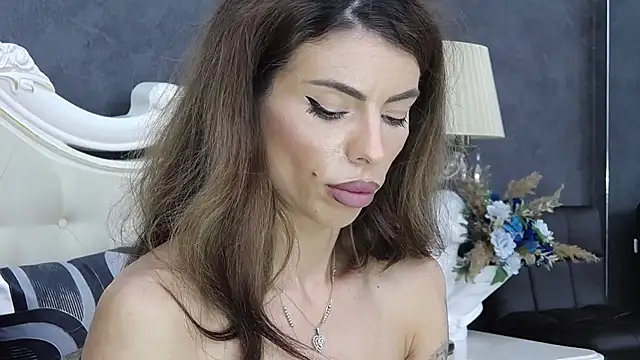 Chat XXX en directo de LaraDivine