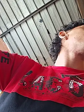 צ'אט XXX בשידור חי של Noscay