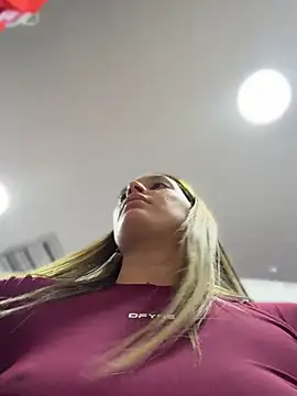 Ana____ XXX чат на живо