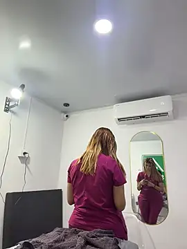 Kinky-Spa Obrolan Langsung XXX