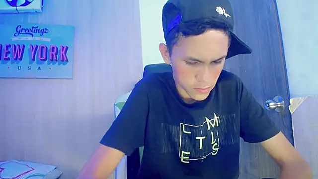 Asher_athlets Chat XXX live