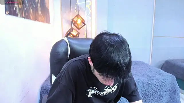 Cry_thereal's Live XXX Chat