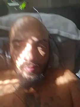 Pokazy przed kamerką – Bustinnuts69