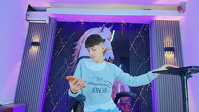 The_Boy_King_ Chat XXX live