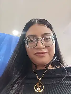 SOFI__10n Live XXX chat