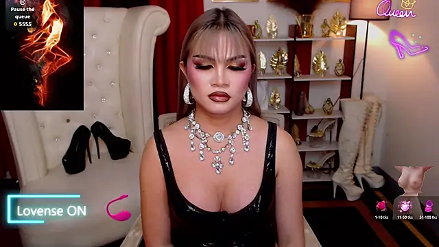 PrettyCockAthenaのライブXXXチャット
