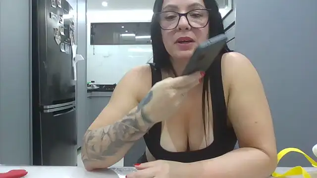Laura_81's Live XXX Chat