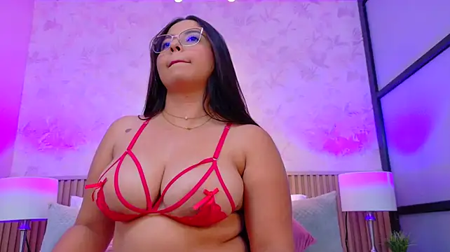 Darcy_glow_ élő XXX-chatje
