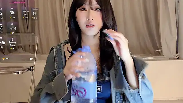 Qianhuizhu's Live XXX Chat