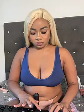 Roxxi_Boom Live XXX-chat