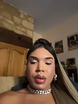 Chat +18 de biancaAngel ao vivo