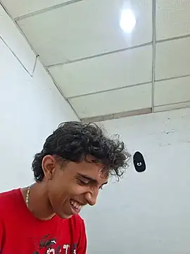 XXX chat uživo modela Noscay