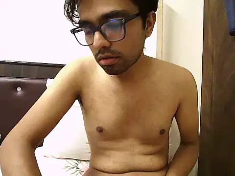 BoyzaraHatke Adlı Modelin Canlı XXX Sohbeti