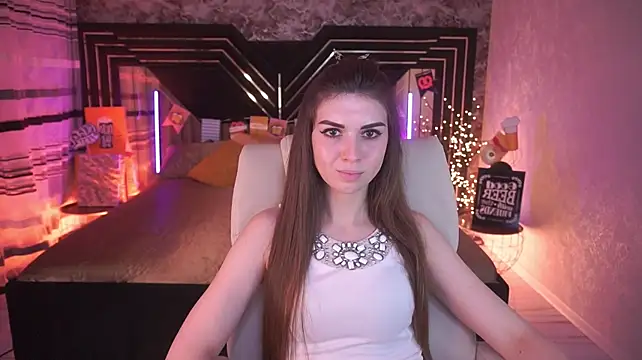 KylieJoyys Adlı Modelin Canlı XXX Sohbeti