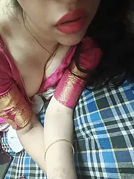 Lavanya_sexyy Adlı Modelin Canlı XXX Sohbeti