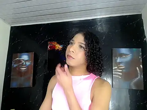 Brittany_Queen_ live XXX chat