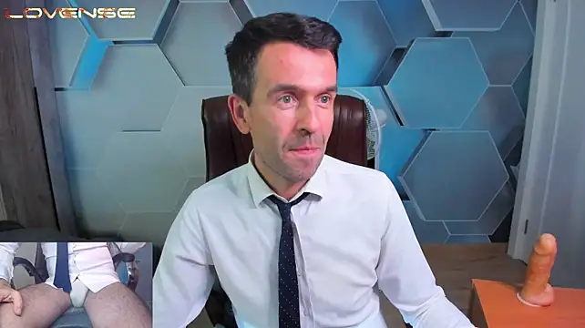 Онлайн чат XXX SteveTiger