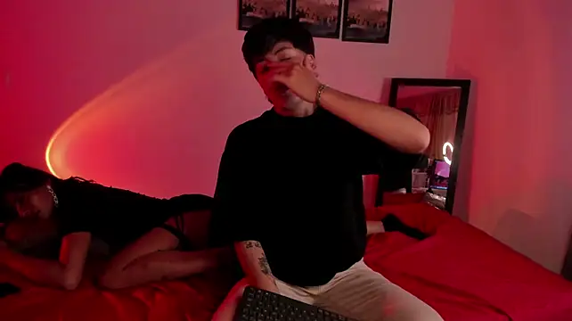 Cristopher_black Adlı Modelin Canlı XXX Sohbeti