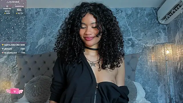 Chatroom XXX en direct de Aprillbrunette