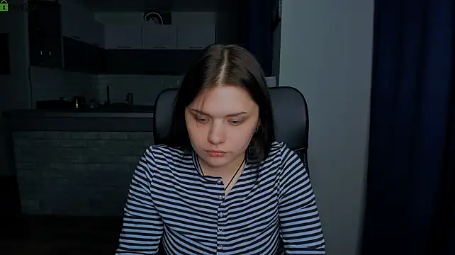 your_megan: απευθείας συνομιλία ΧΧΧ