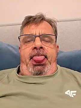Axer1960 Live XXX Chat