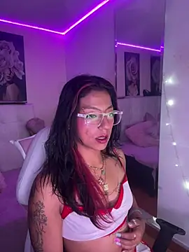 Chatroom XXX en direct de SamathaMay