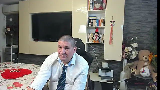 SpartacusDaddy48 Chat XXX live