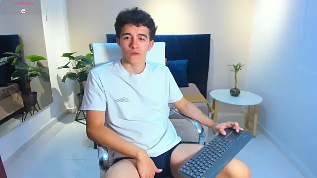 Austinbolt live XXX chat