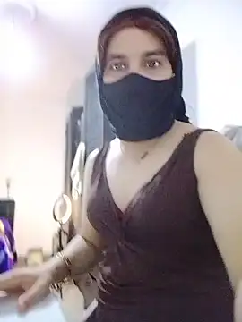 Онлайн чат XXX Banouti_23