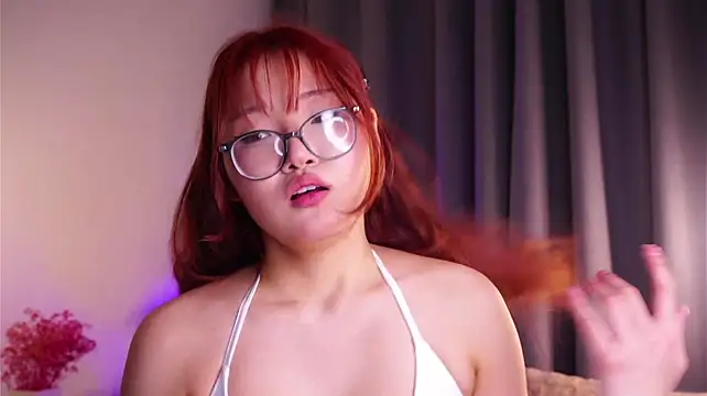 Chatroom XXX en direct de NelleMihalko