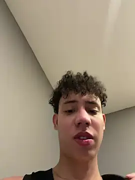 yoursexyjose Live XXX-Chat