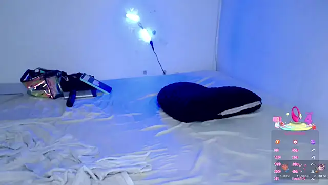 ninatiny 라이브 XXX 채팅