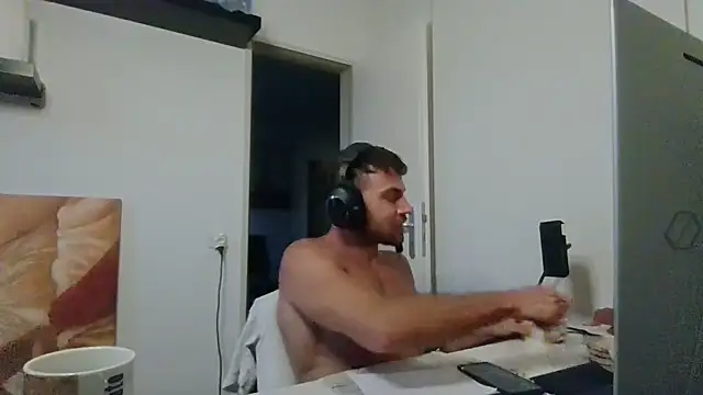 แชท XXX สดของ alpha-hunk