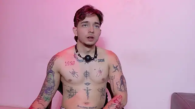 AliceandMax's Live XXX Chat