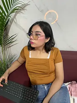 YumiGummy – Live XXX-chat
