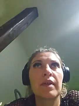 Bianca_Ella's Live Chat Room