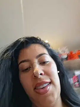 Luianna Show in webcam