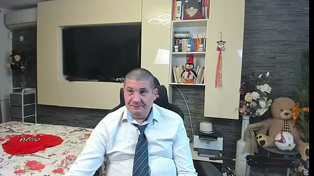 Chatroom XXX en direct de SpartacusDaddy48
