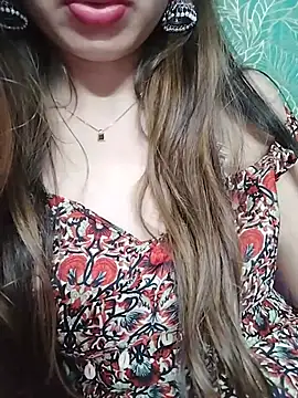Noor_Darliing Adlı Modelin Canlı XXX Sohbeti