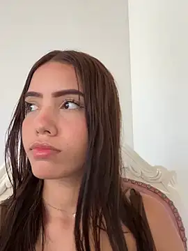 BigBoobs_Goddess Adlı Modelin Canlı XXX Sohbeti