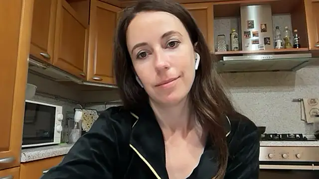 XXX chat uživo modela Flamingo_Queen