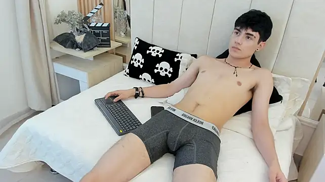 Chatroom XXX en direct de Alan__brook