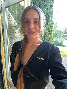 DirtyyoungIna Live XXX-chat