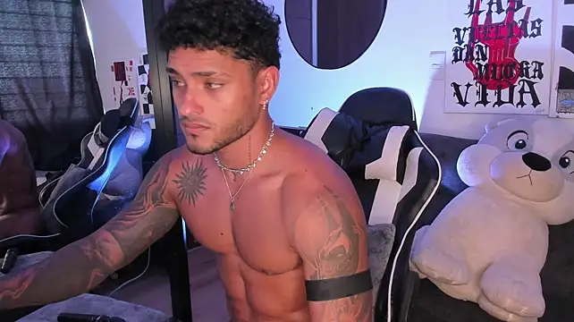 XXX chat uživo modela Alessandro_Vanni
