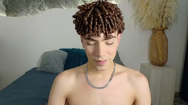 Monyel_Blake Chat XXX in diretta